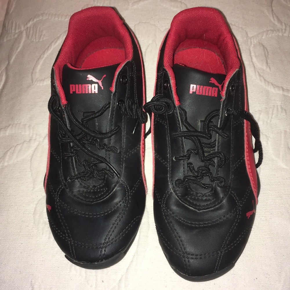PUMA SNEAKERS
